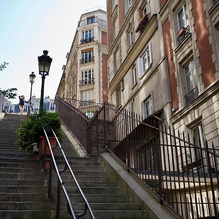 Duplex De Charme Au Coeur De Montmartre Apartment Paris Luaran gambar