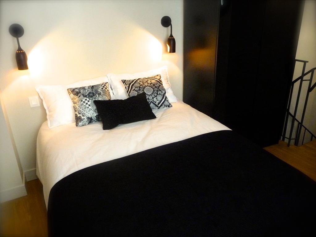 Duplex De Charme Au Coeur De Montmartre Apartment Paris Bilik gambar