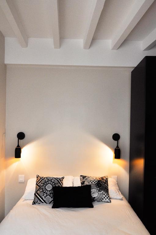 Duplex De Charme Au Coeur De Montmartre Apartment Paris Bilik gambar