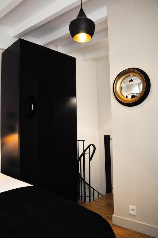 Duplex De Charme Au Coeur De Montmartre Apartment Paris Bilik gambar