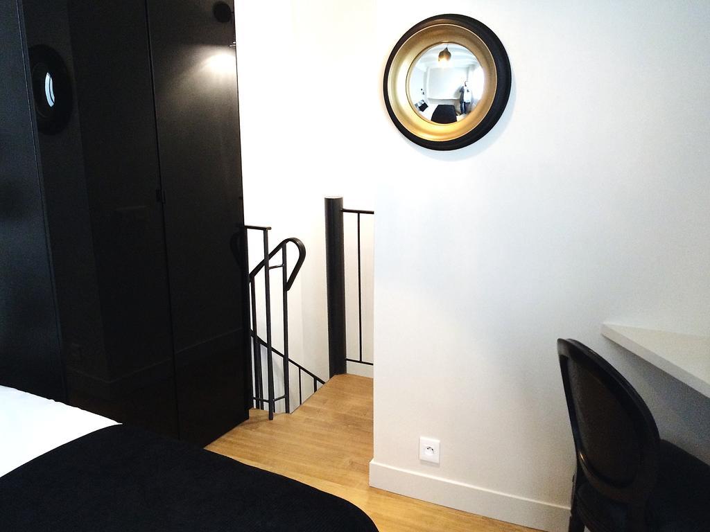 Duplex De Charme Au Coeur De Montmartre Apartment Paris Bilik gambar