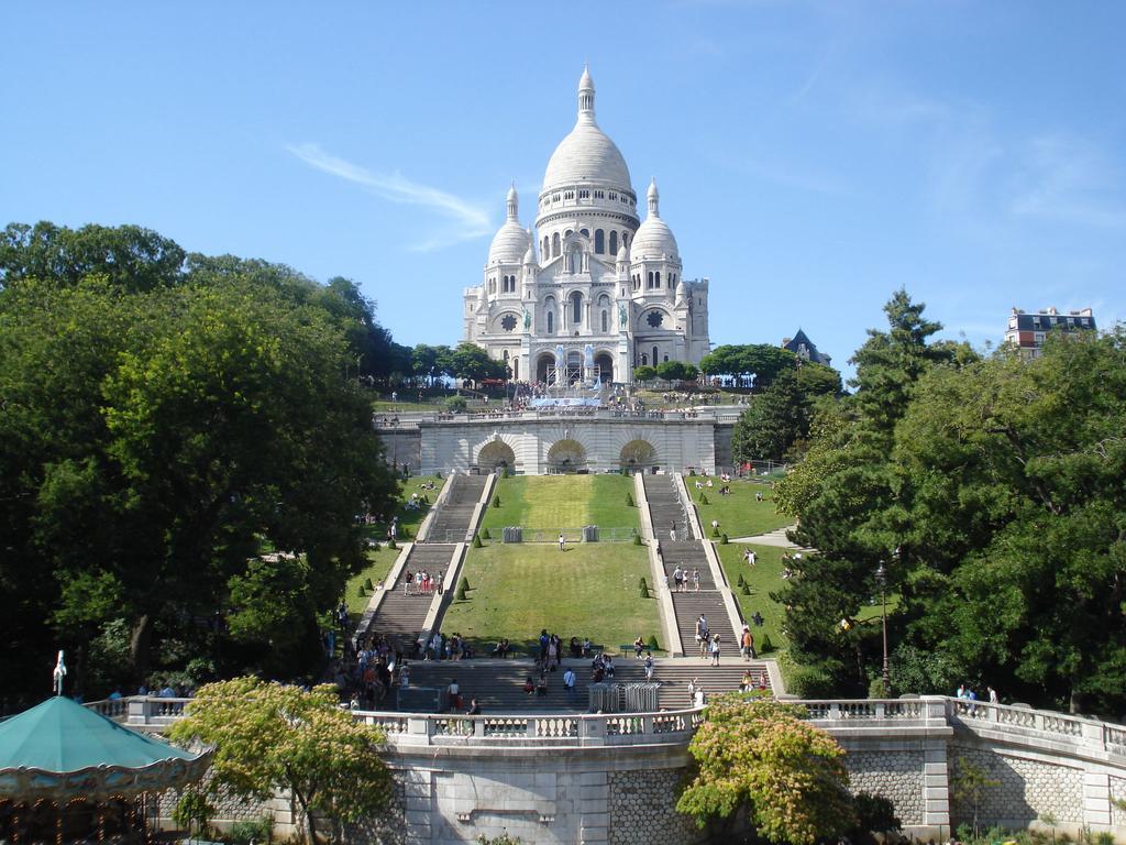 Duplex De Charme Au Coeur De Montmartre Apartment Paris Luaran gambar